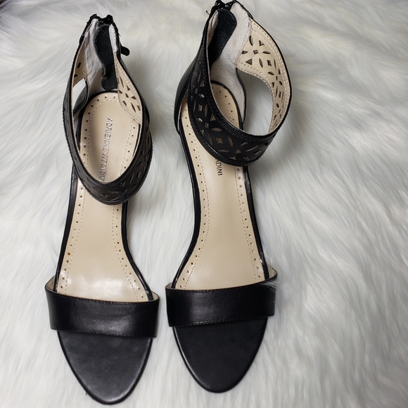 Adrienne Vittadini Shoes - Adrianne vittadini black heeled sandals
